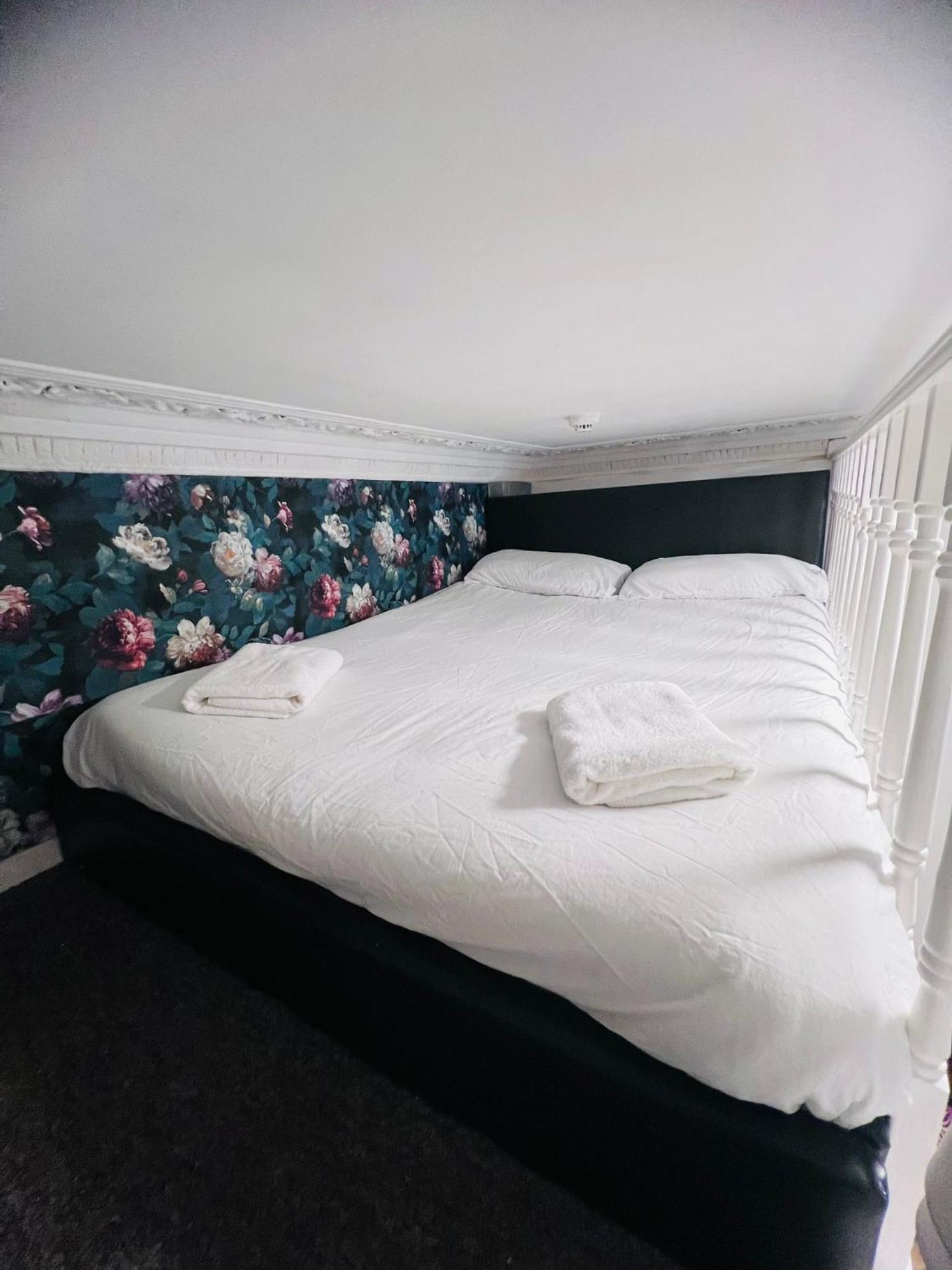 F5- Mezzanine Studio Fits 3 Near Paddington Londen Buitenkant foto